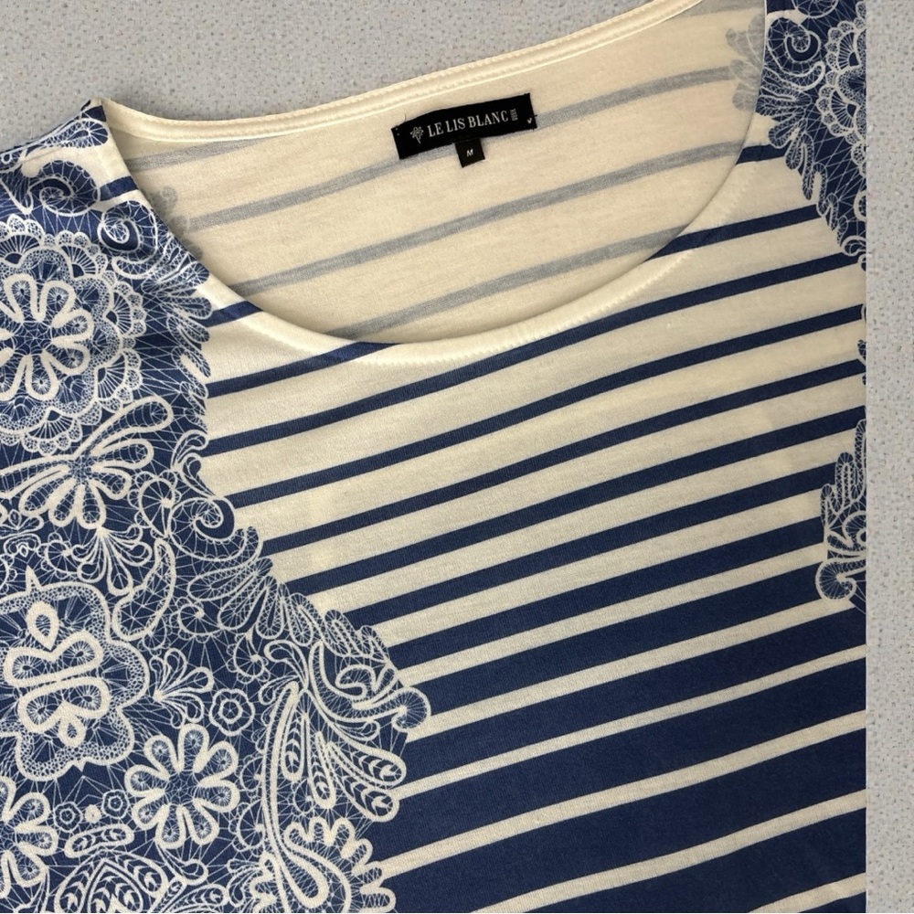Le Lis Blanc Women’s Top Blouse
White with blue print - Picture 3 of 6